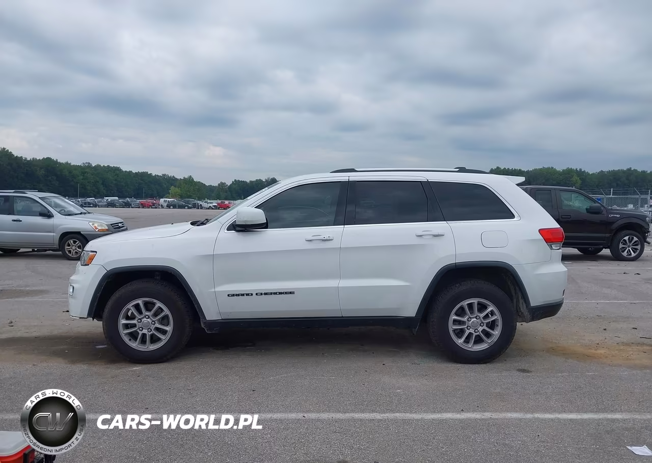 2018 Jeep Grand Cherokee Laredo E 4X2 VIN:1C4RJEAG7JC218093 - 15