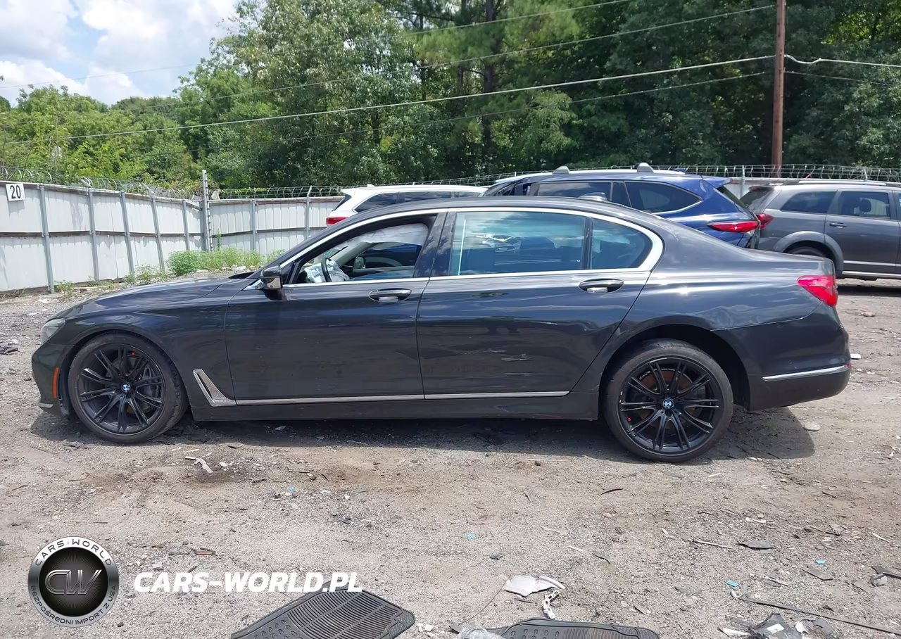2017 BMW 740I VIN:WBA7E2C50HG739971 - 13