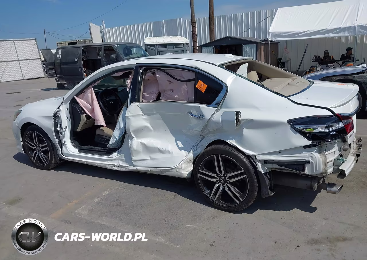 2016 Honda Accord Touring VIN:1HGCR3F98GA007083 - 14