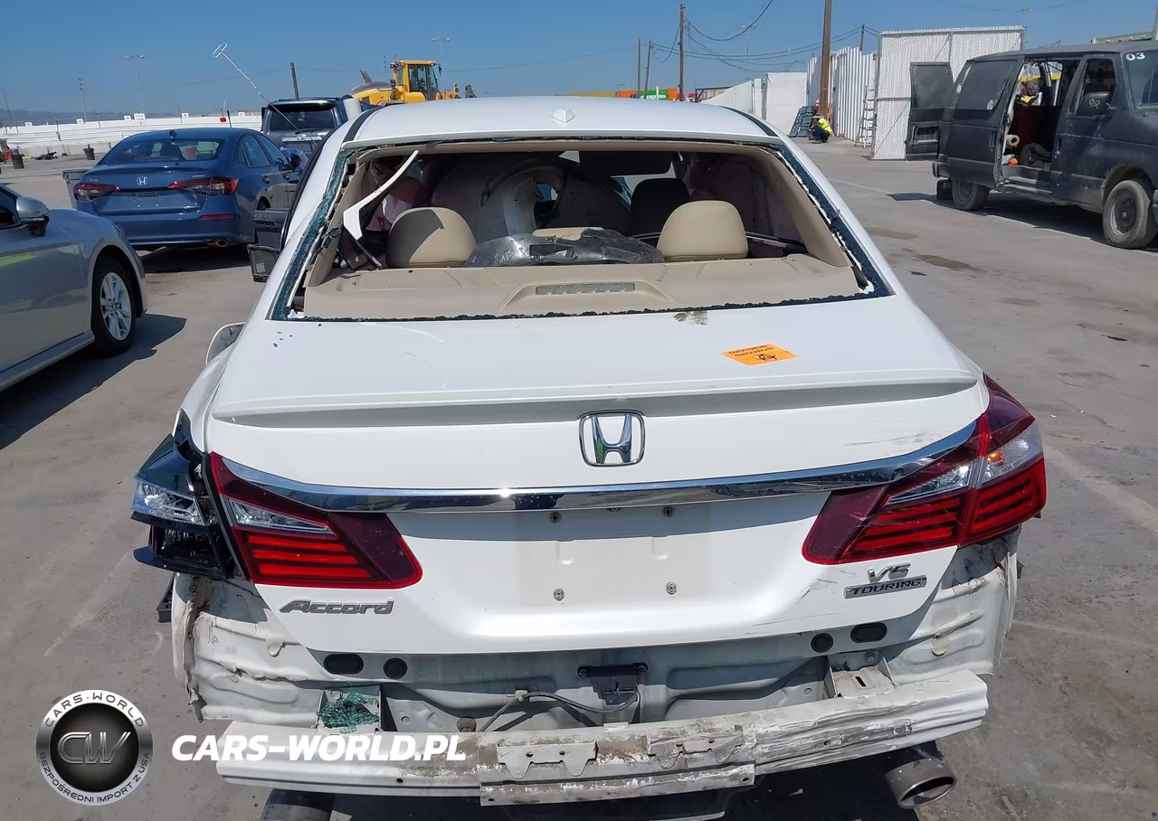 2016 Honda Accord Touring VIN:1HGCR3F98GA007083 - 16