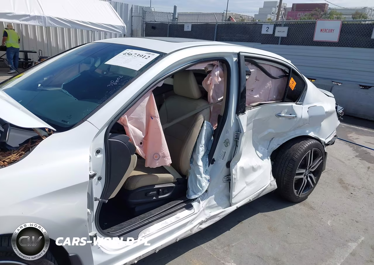 2016 Honda Accord Touring VIN:1HGCR3F98GA007083 - 6