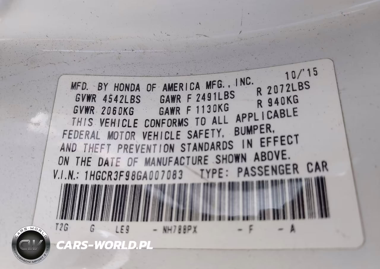 2016 Honda Accord Touring VIN:1HGCR3F98GA007083 - 9