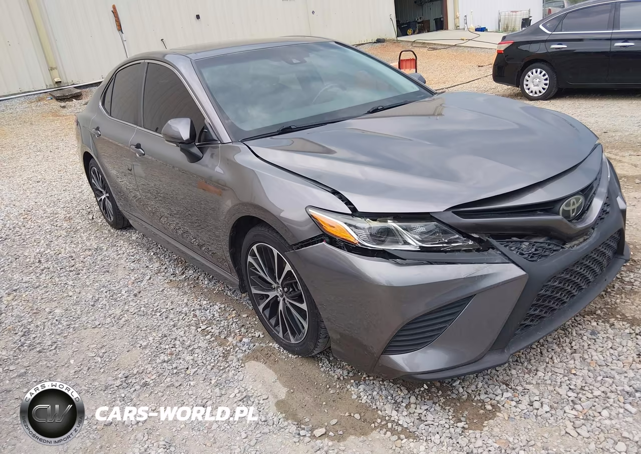 2018 Toyota Camry Se – zdjęcie 1 z 16