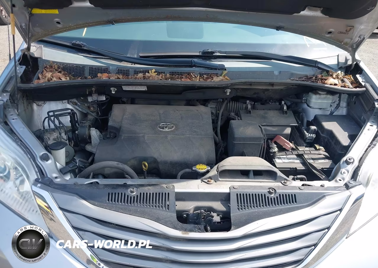 2012 Toyota Sienna Xle V6 8 Passenger VIN:5TDYK3DC2CS279763 - 10