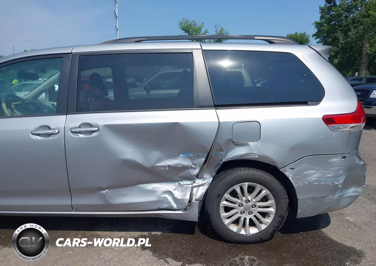 2012 Toyota Sienna Xle V6 8 Passenger VIN:5TDYK3DC2CS279763 - 6