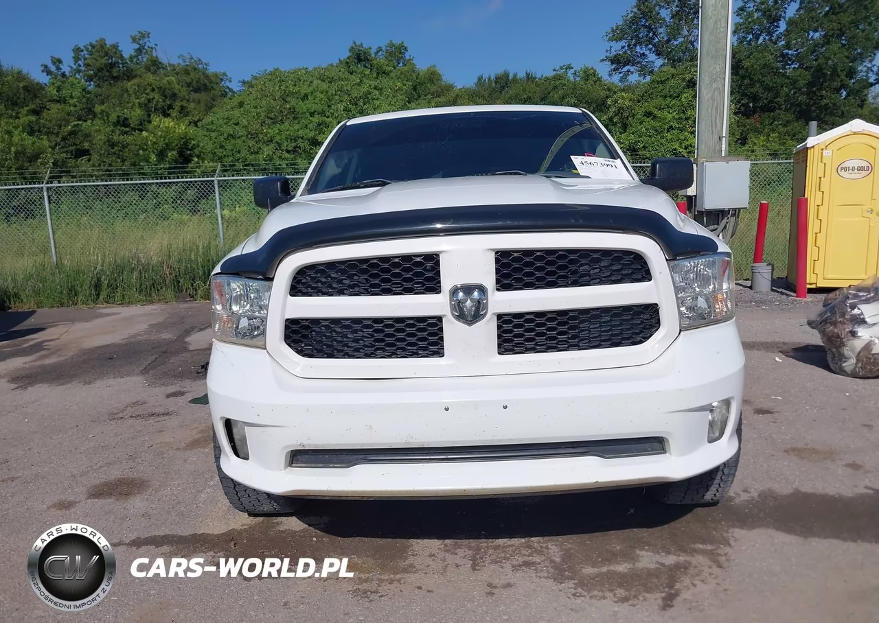 2018 Ram 1500 Express 4X4 6'4 Box VIN:1C6RR7FG1JS302095 - 12