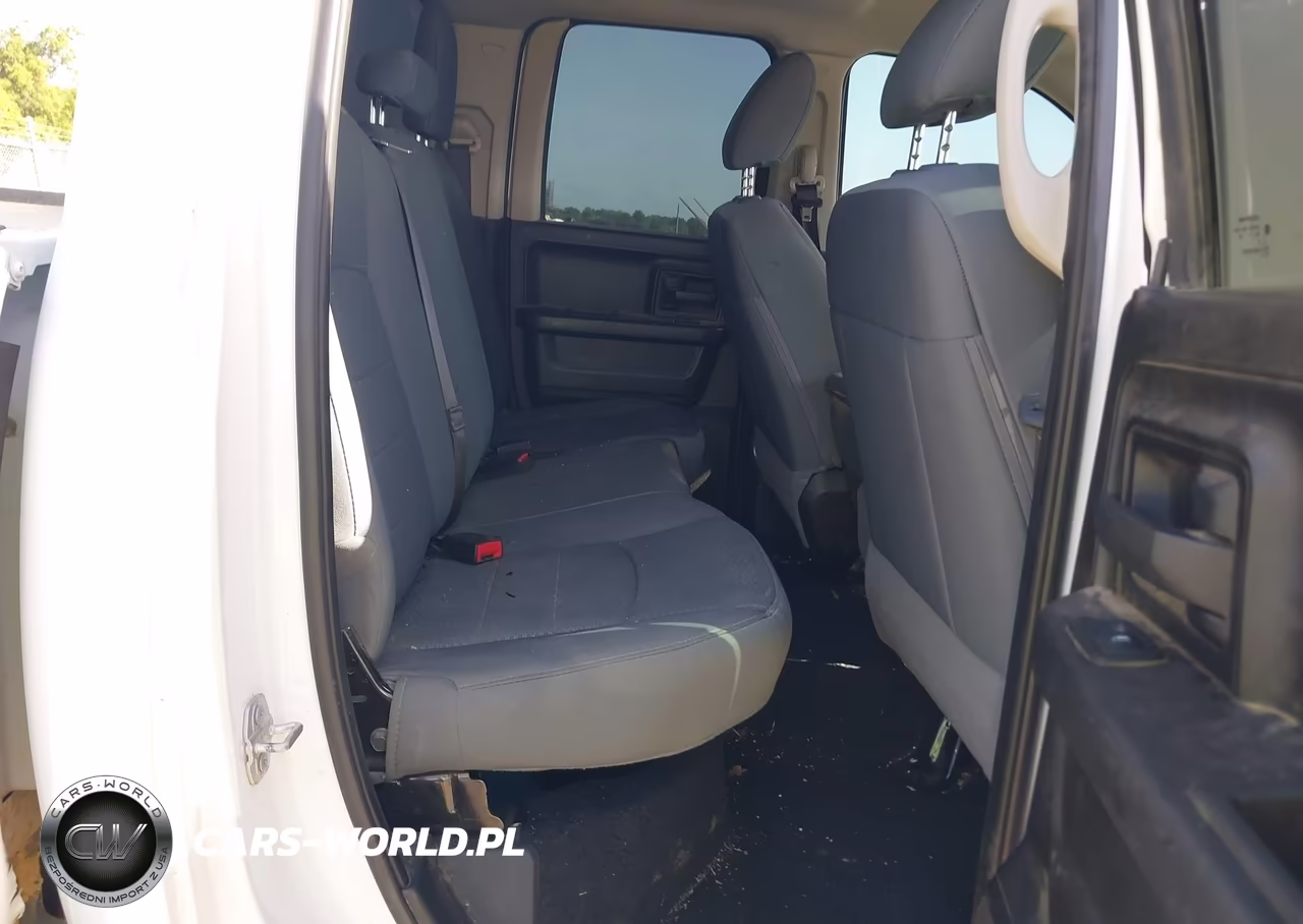 2018 Ram 1500 Express 4X4 6'4 Box VIN:1C6RR7FG1JS302095 - 8
