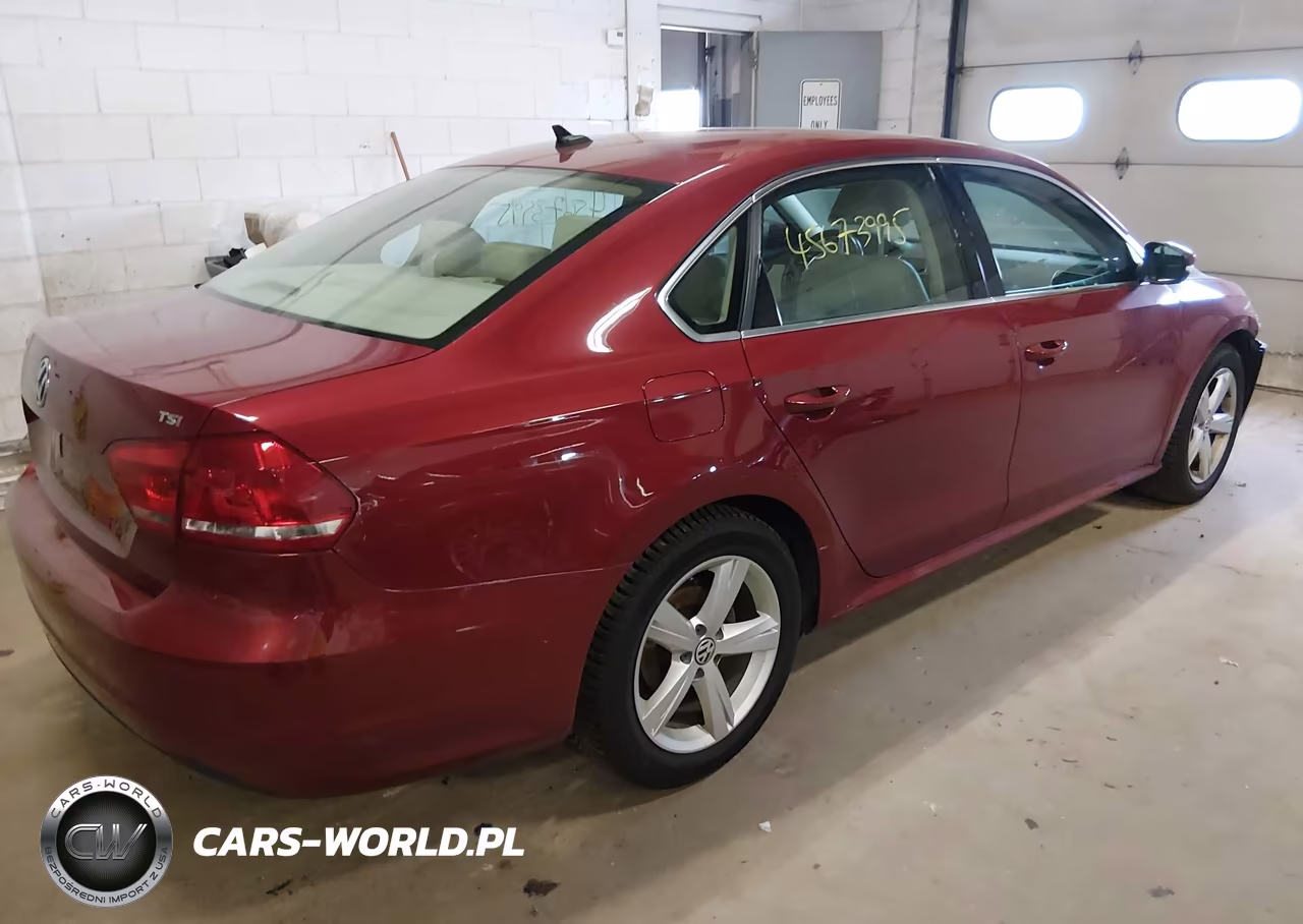2015 Volkswagen Passat 1.8T Limited Edition VIN:1VWAT7A34FC092425 - 4