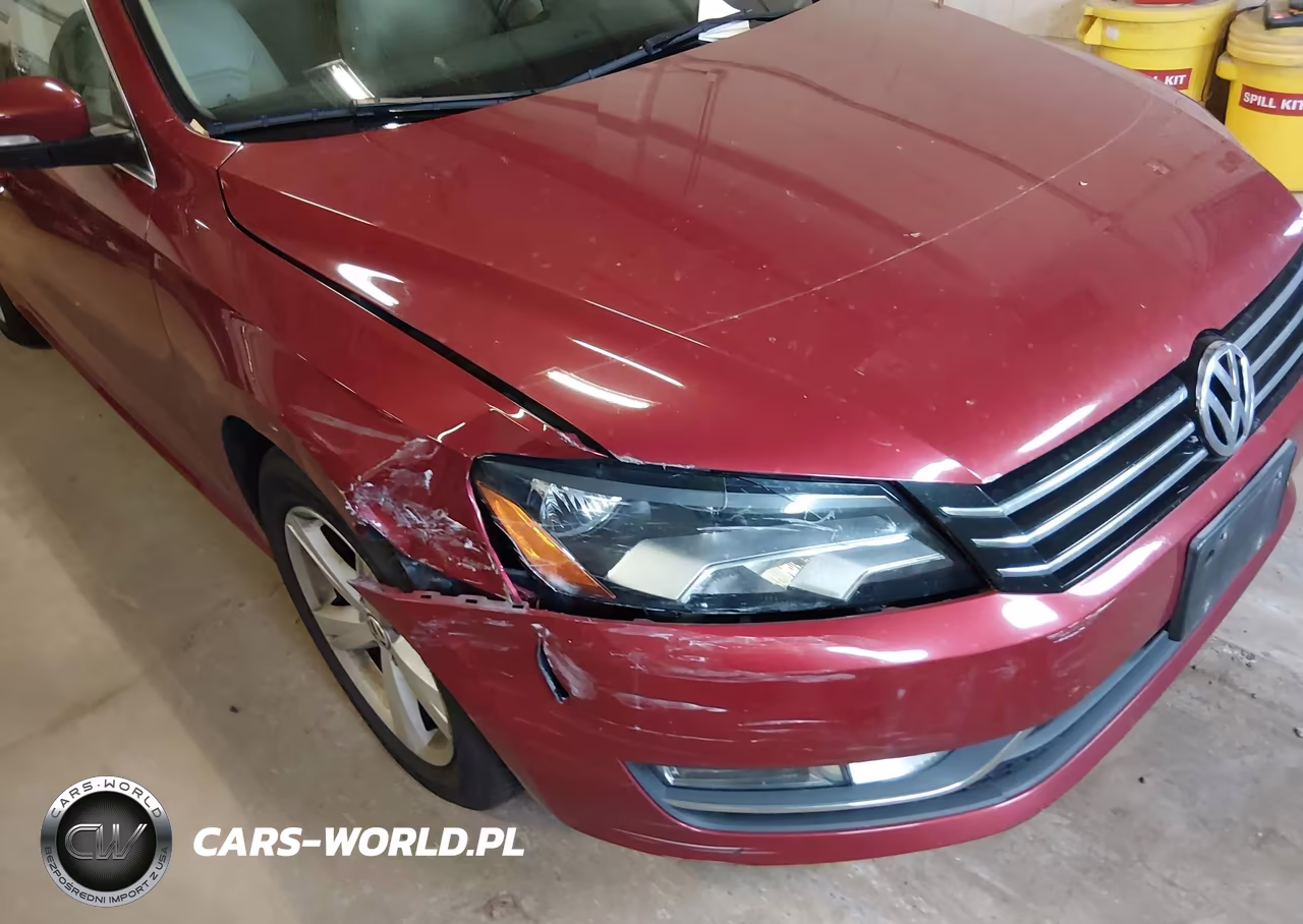 2015 Volkswagen Passat 1.8T Limited Edition VIN:1VWAT7A34FC092425 - 6