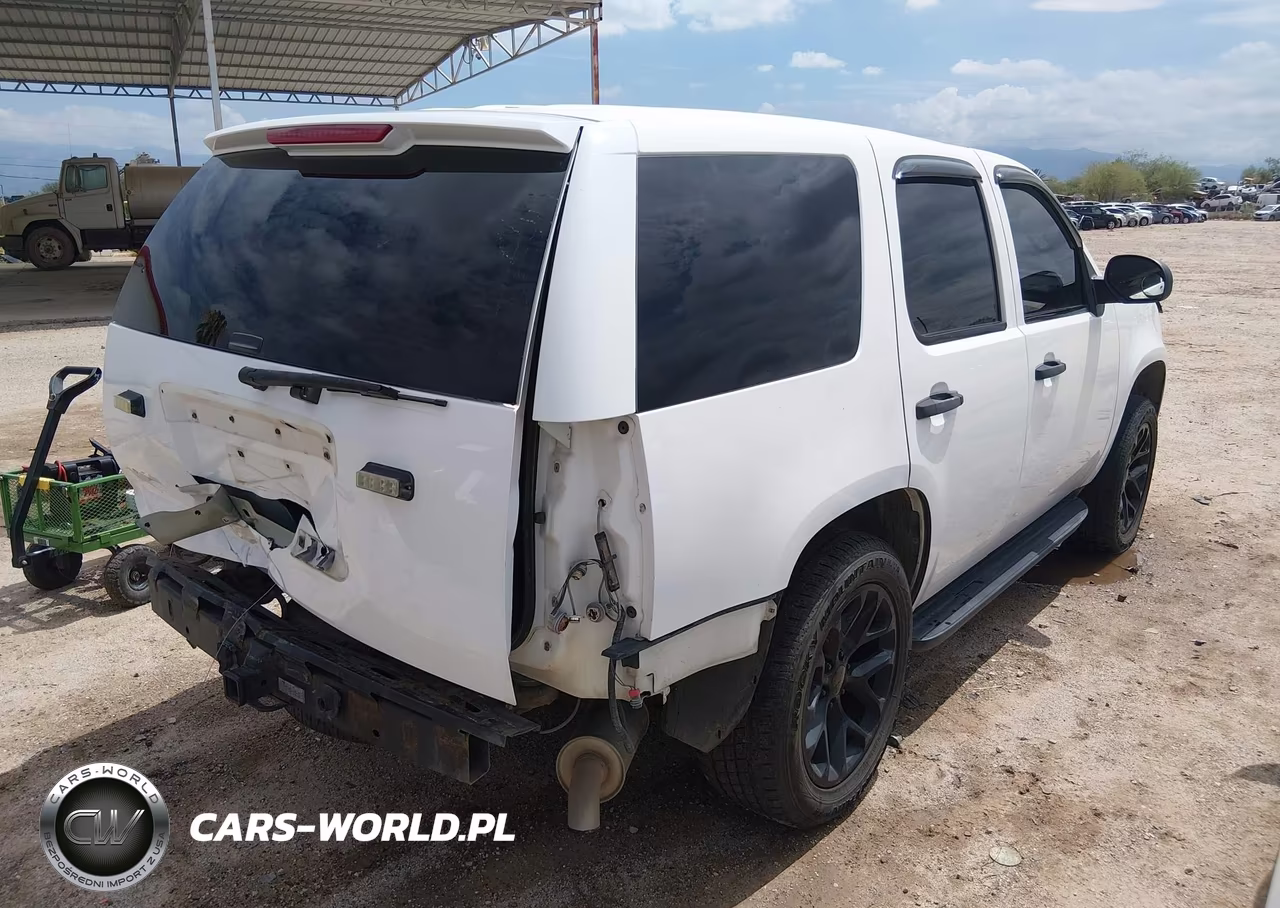 2013 Chevrolet Tahoe Commercial VIN:1GNLC2E00DR253126 - 4
