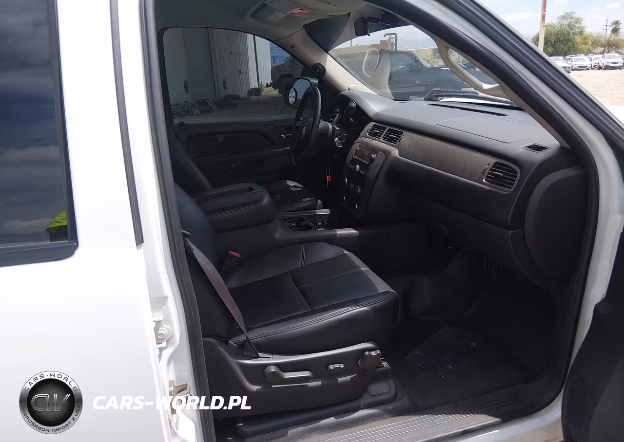 2013 Chevrolet Tahoe Commercial VIN:1GNLC2E00DR253126 - 5