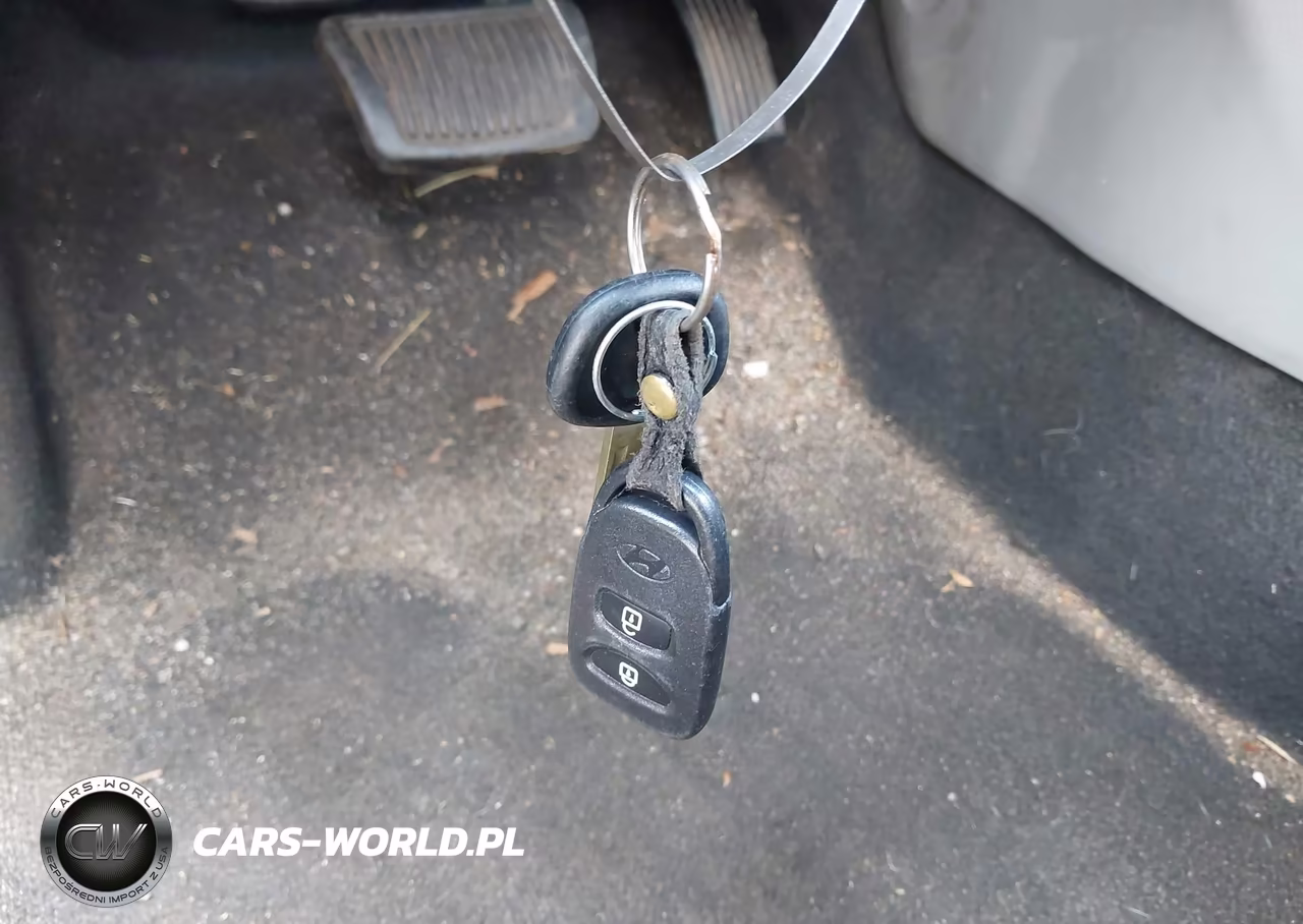 2013 Hyundai Accent Gls VIN:KMHCT4AE6DU477113 - 11