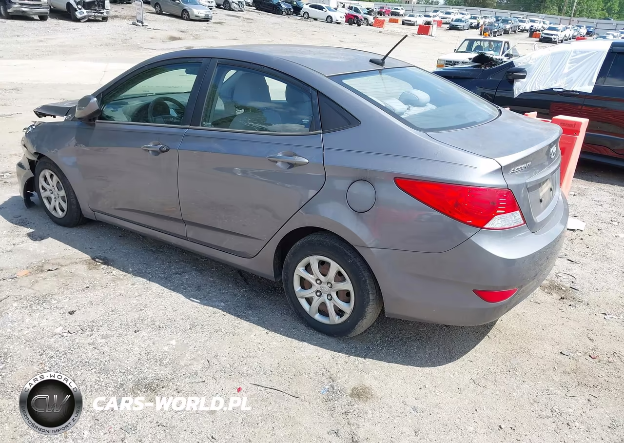 2013 Hyundai Accent Gls VIN:KMHCT4AE6DU477113 - 3