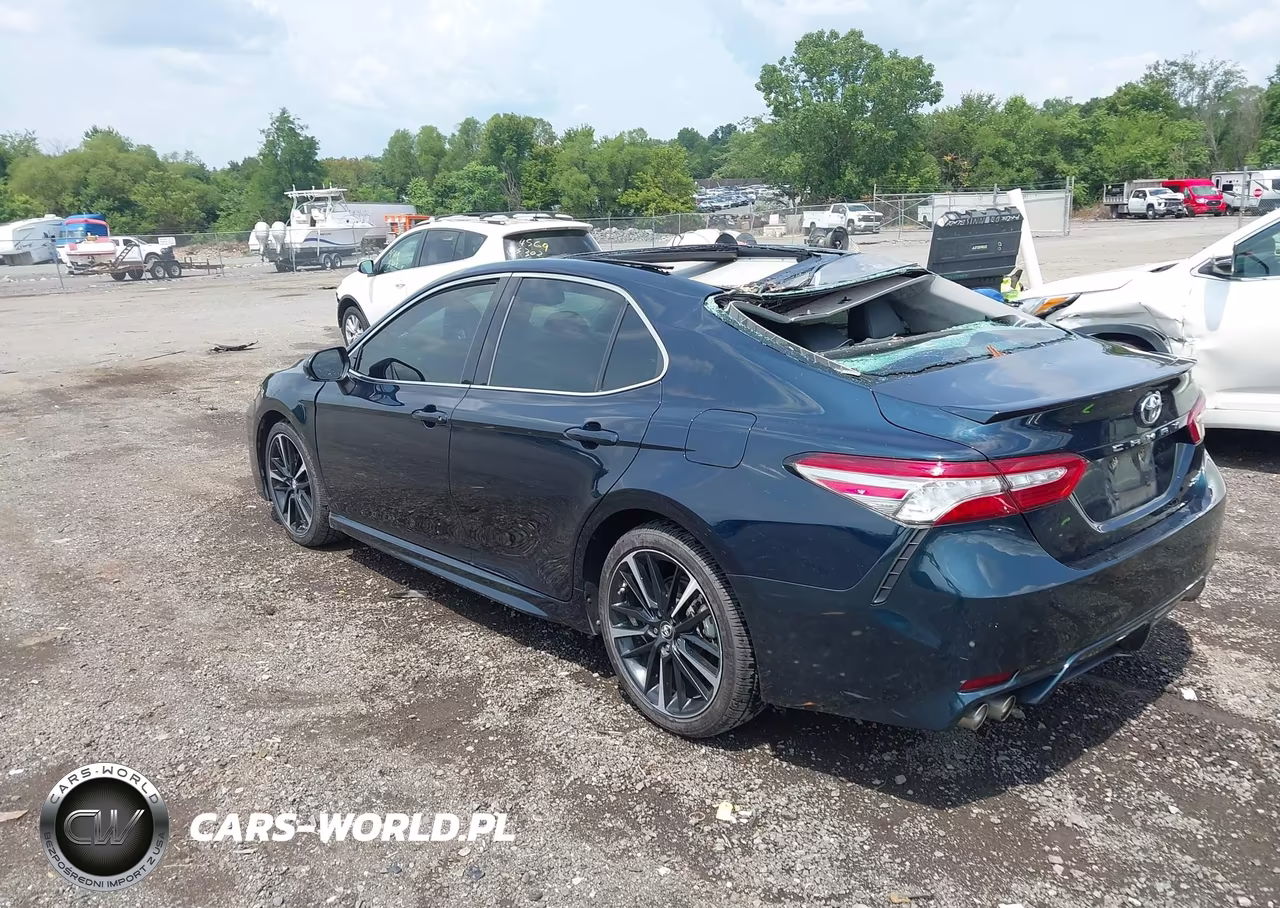 2019 Toyota Camry Xse VIN:4T1B61HK9KU738082 - 3