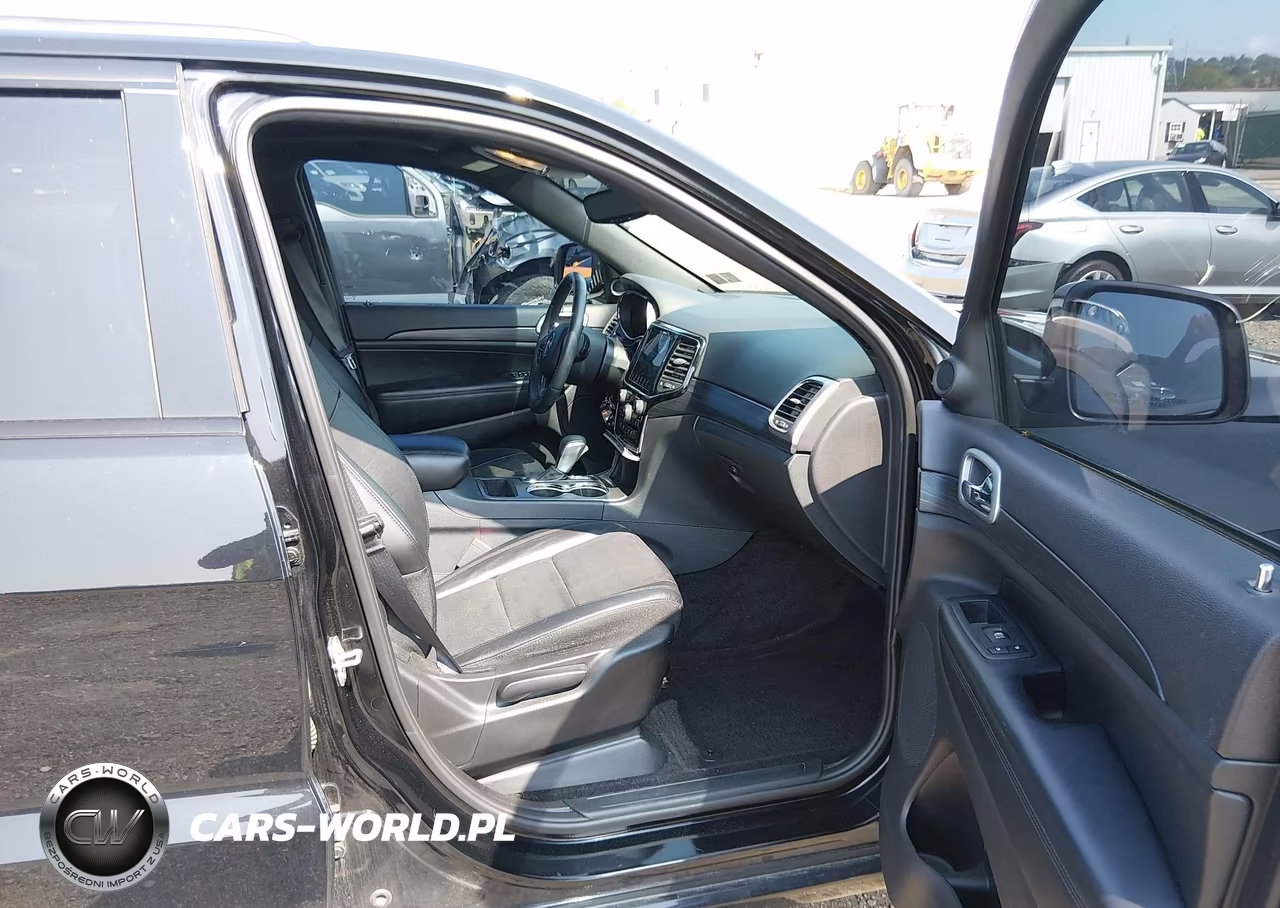 2019 Jeep Grand Cherokee Altitude 4X4 VIN:1C4RJFAG3KC565752 - 5