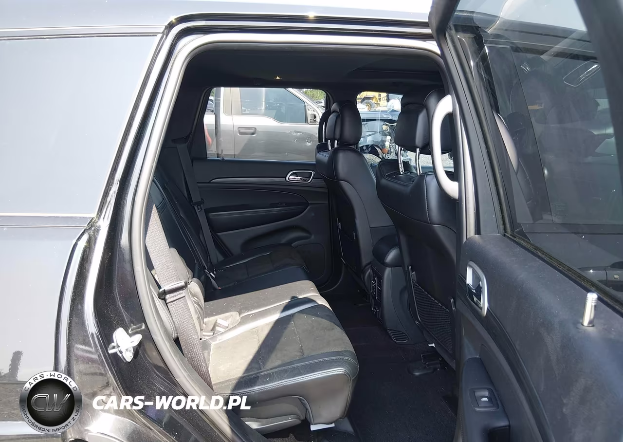 2019 Jeep Grand Cherokee Altitude 4X4 VIN:1C4RJFAG3KC565752 - 8