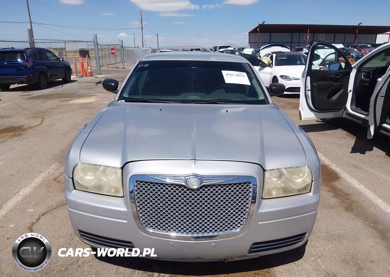 2006 Chrysler 300 VIN:2C3KA43RX6H317820 - 6