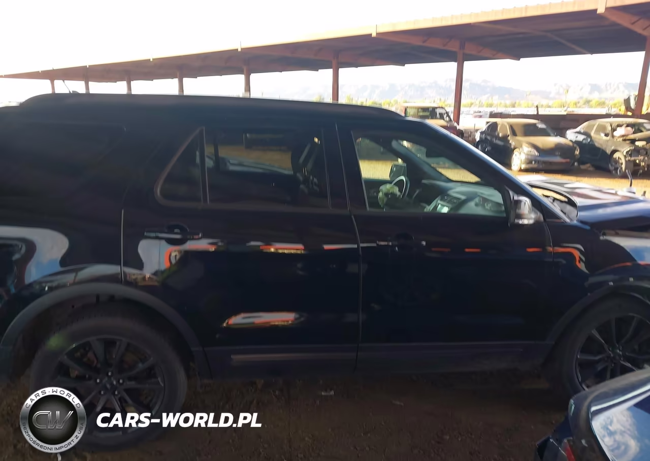 2018 Ford Explorer Xlt VIN:1FM5K7D84JGA80710 - 13
