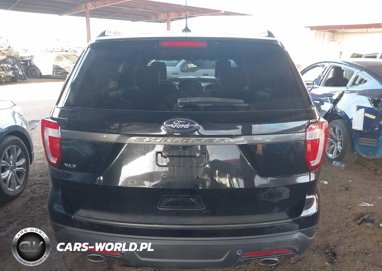 2018 Ford Explorer Xlt VIN:1FM5K7D84JGA80710 - 16