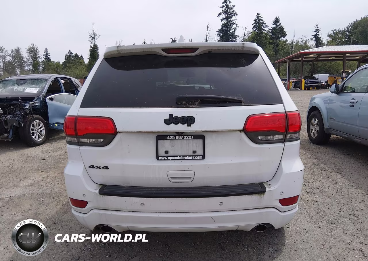 2015 Jeep Grand Cherokee Altitude VIN:1C4RJFAG8FC834947 - 16