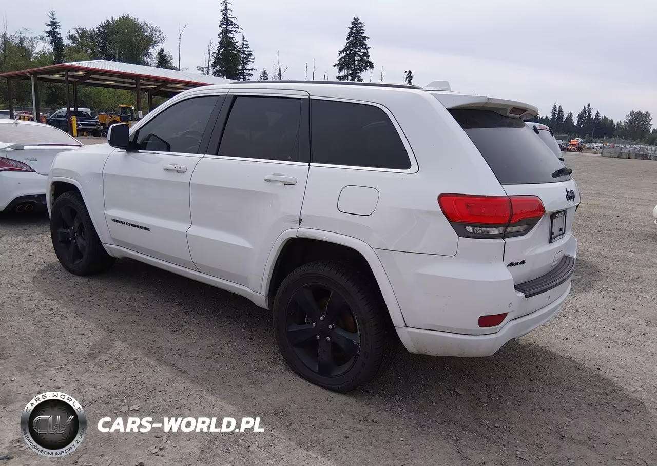 2015 Jeep Grand Cherokee Altitude VIN:1C4RJFAG8FC834947 - 3