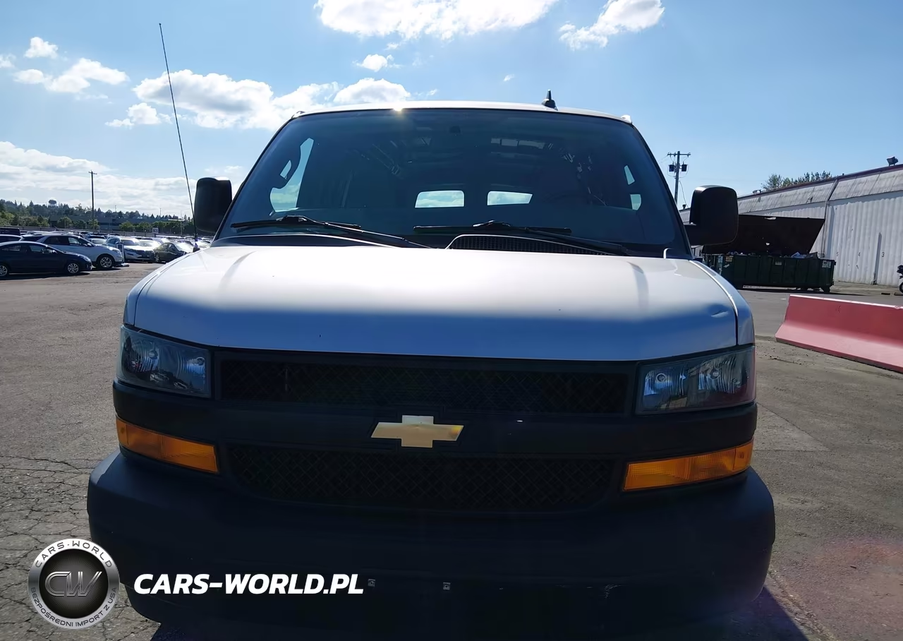 2018 Chevrolet Express 2500 Work Van VIN:1GCWGAFG1J1277185 - 14