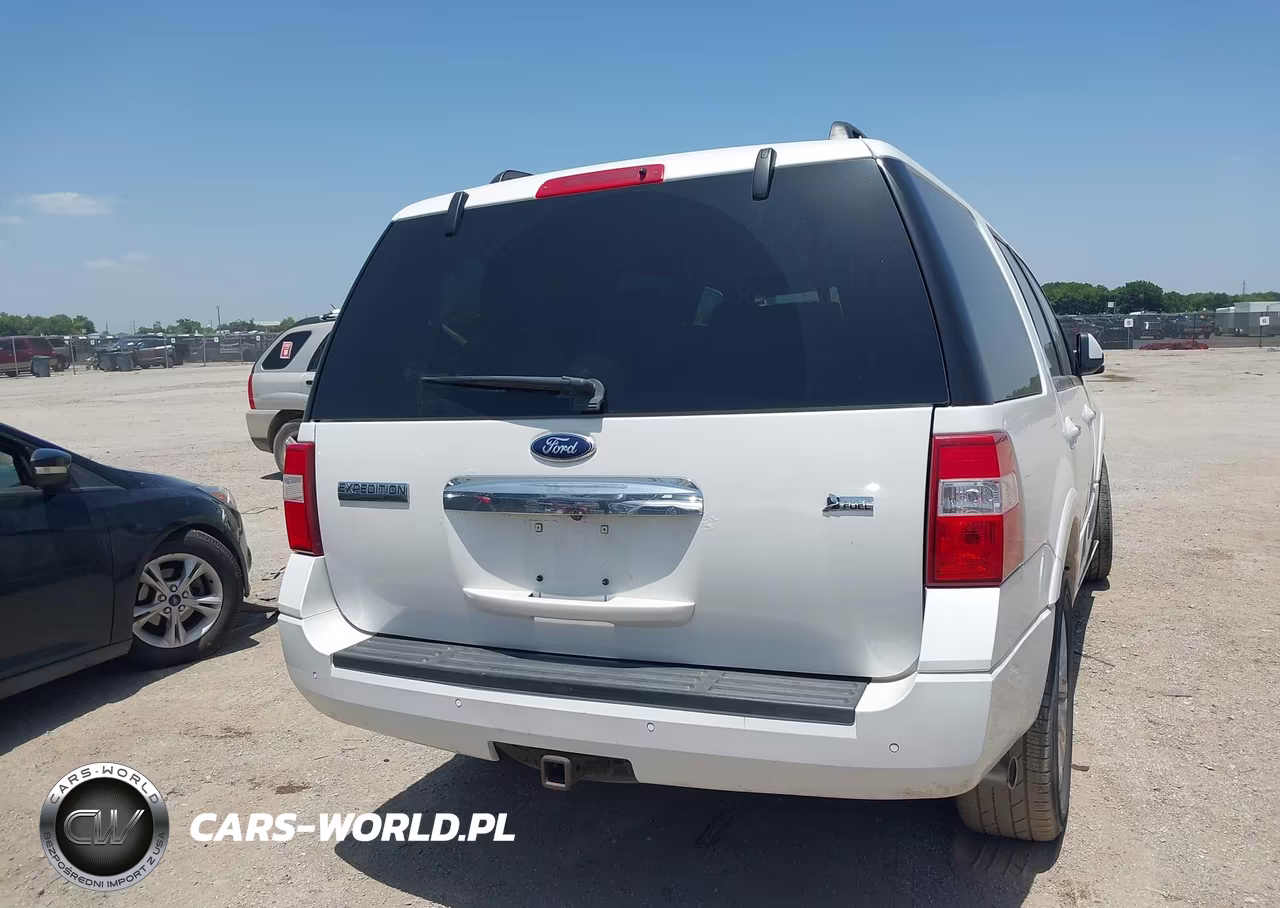 2013 Ford Expedition Limited VIN:1FMJU1K53DEF02514 - 16