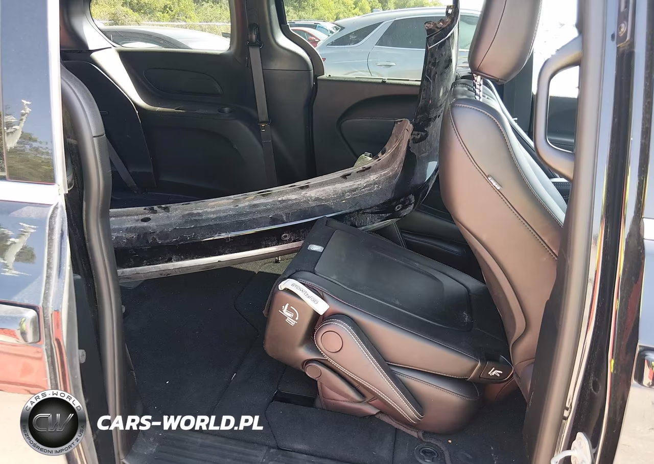 2026 Chrysler Pacifica Select VIN:2C4RC1BG1TR186933 - 8