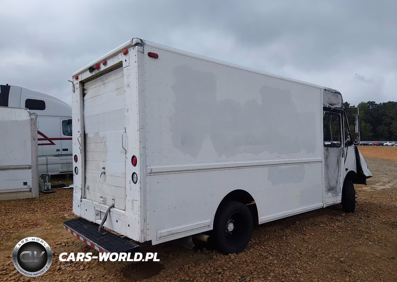 1996 Freightliner Chassis M Line Walk-In Van VIN:4UZA4FF47TC781586 - 4