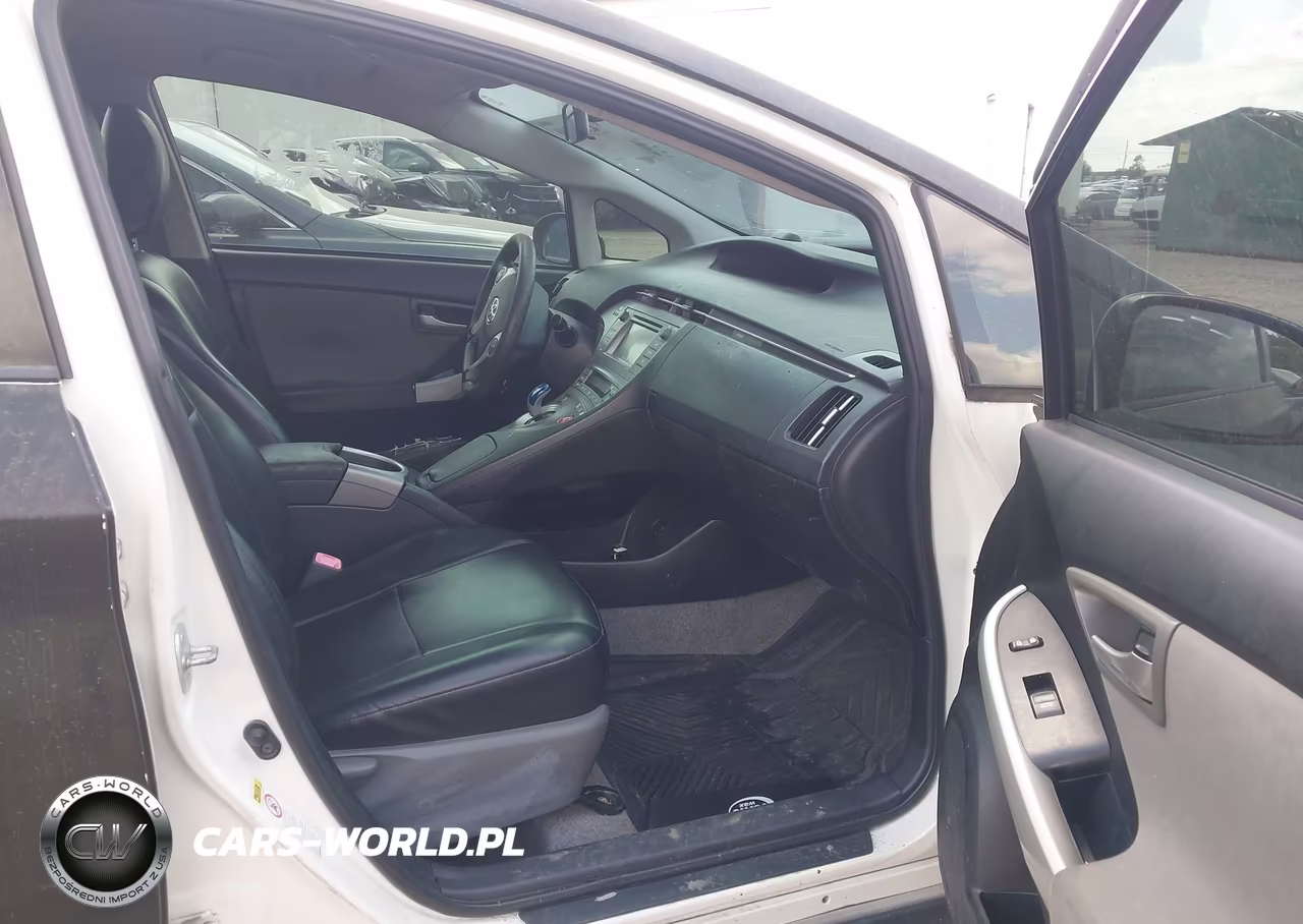 2012 Toyota Prius Two VIN:JTDKN3DU0C5380053 - 5