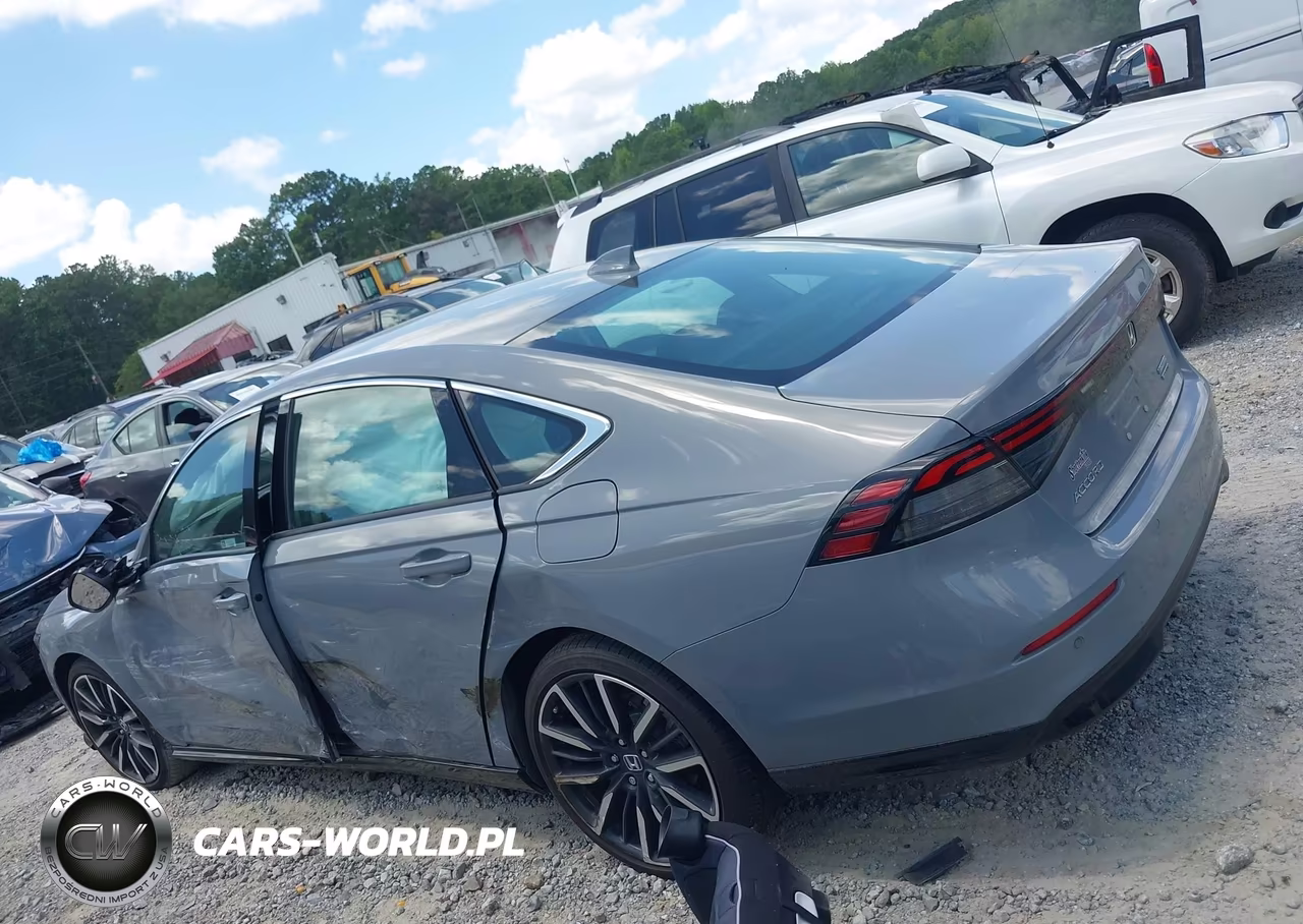 2024 Honda Accord Hybrid Touring VIN:1HGCY2F8XRA065946 - 14