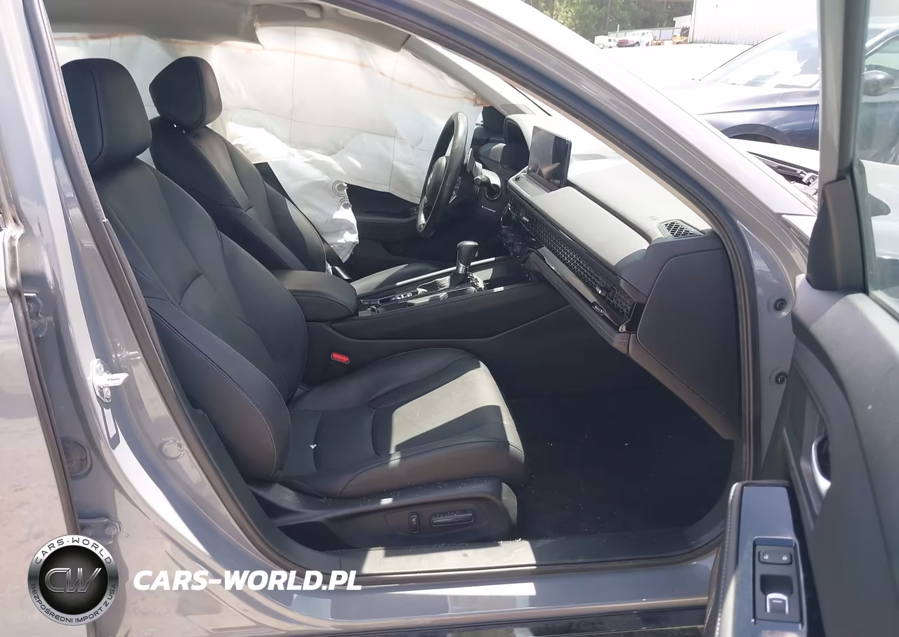 2024 Honda Accord Hybrid Touring VIN:1HGCY2F8XRA065946 - 5