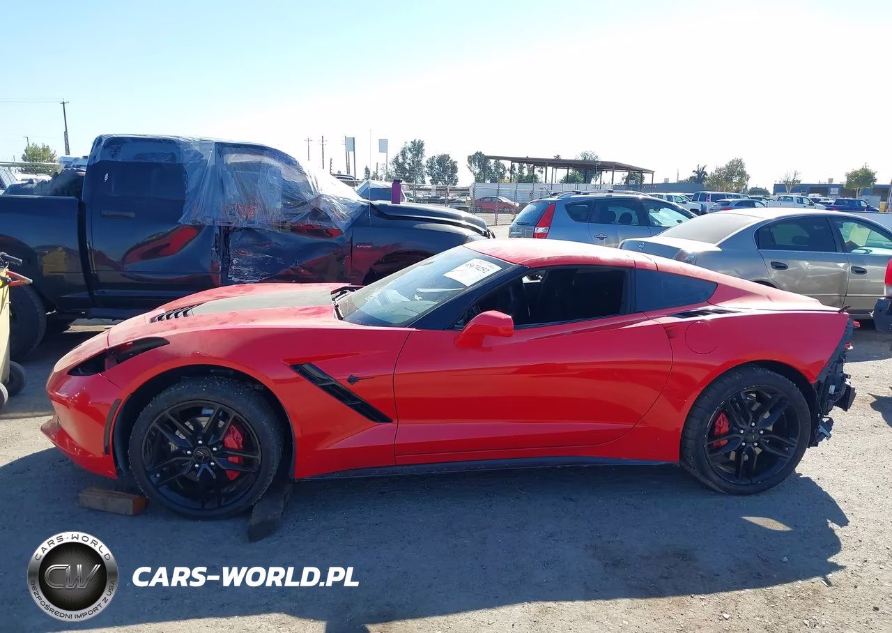 2018 Chevrolet Corvette Stingray VIN:1G1YB2D70J5101570 - 14