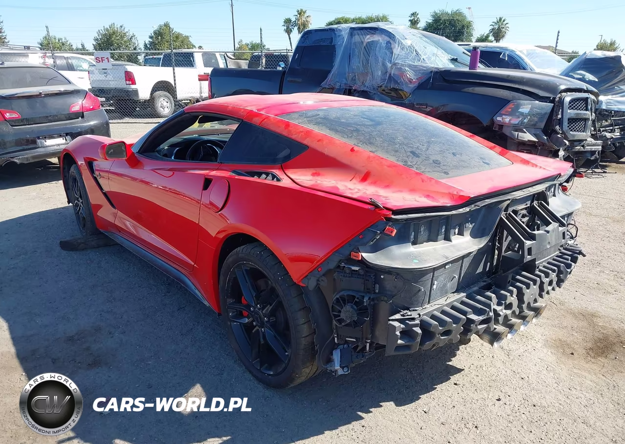 2018 Chevrolet Corvette Stingray VIN:1G1YB2D70J5101570 - 3