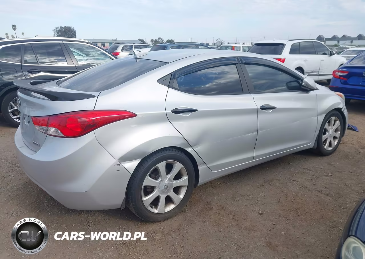 2013 Hyundai Elantra Limited VIN:KMHDH4AE0DU959713 - 4