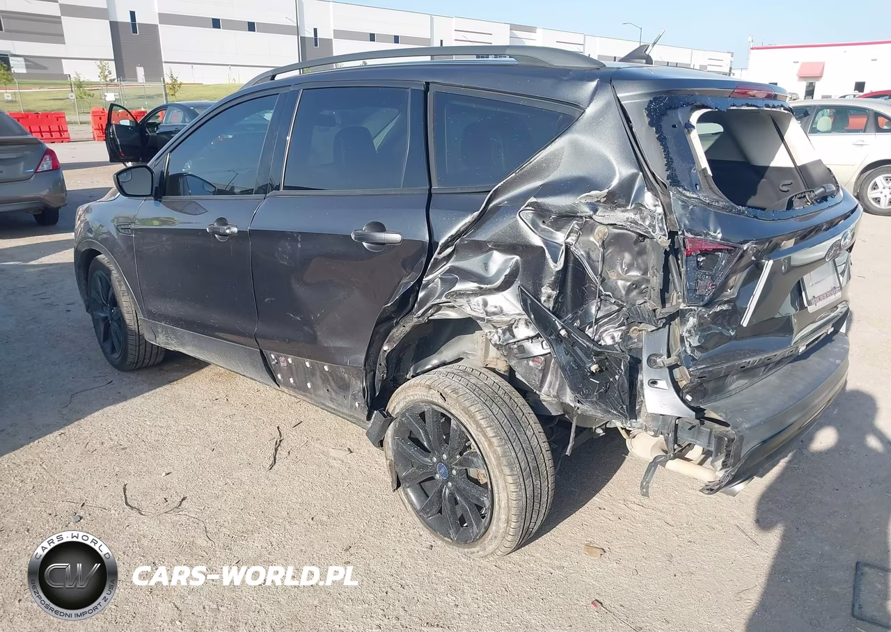 2019 Ford Escape Se VIN:1FMCU0GD7KUC52197 - 3