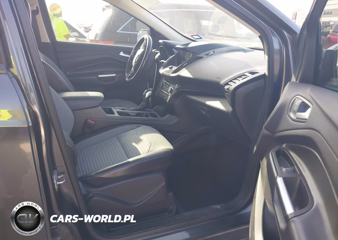 2019 Ford Escape Se VIN:1FMCU0GD7KUC52197 - 5