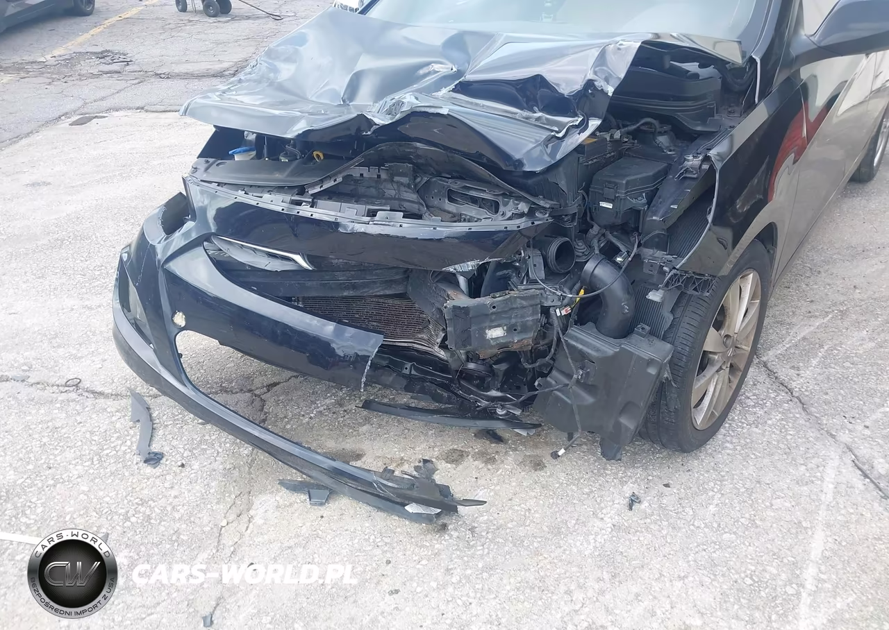 2014 Hyundai Accent Gls VIN:KMHCU4AE3EU738048 - 6