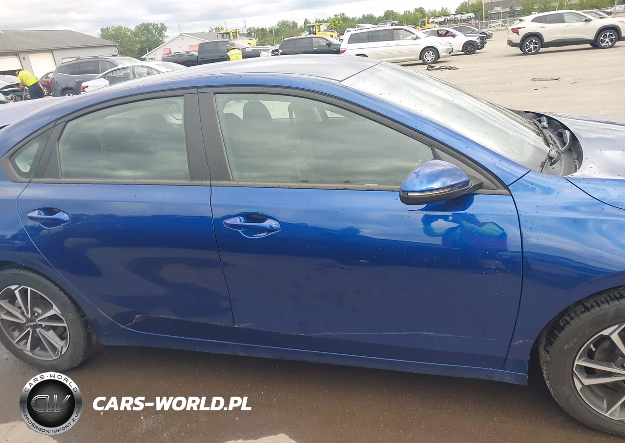2022 Kia Forte Lxs VIN:3KPF24ADXNE491835 - 13