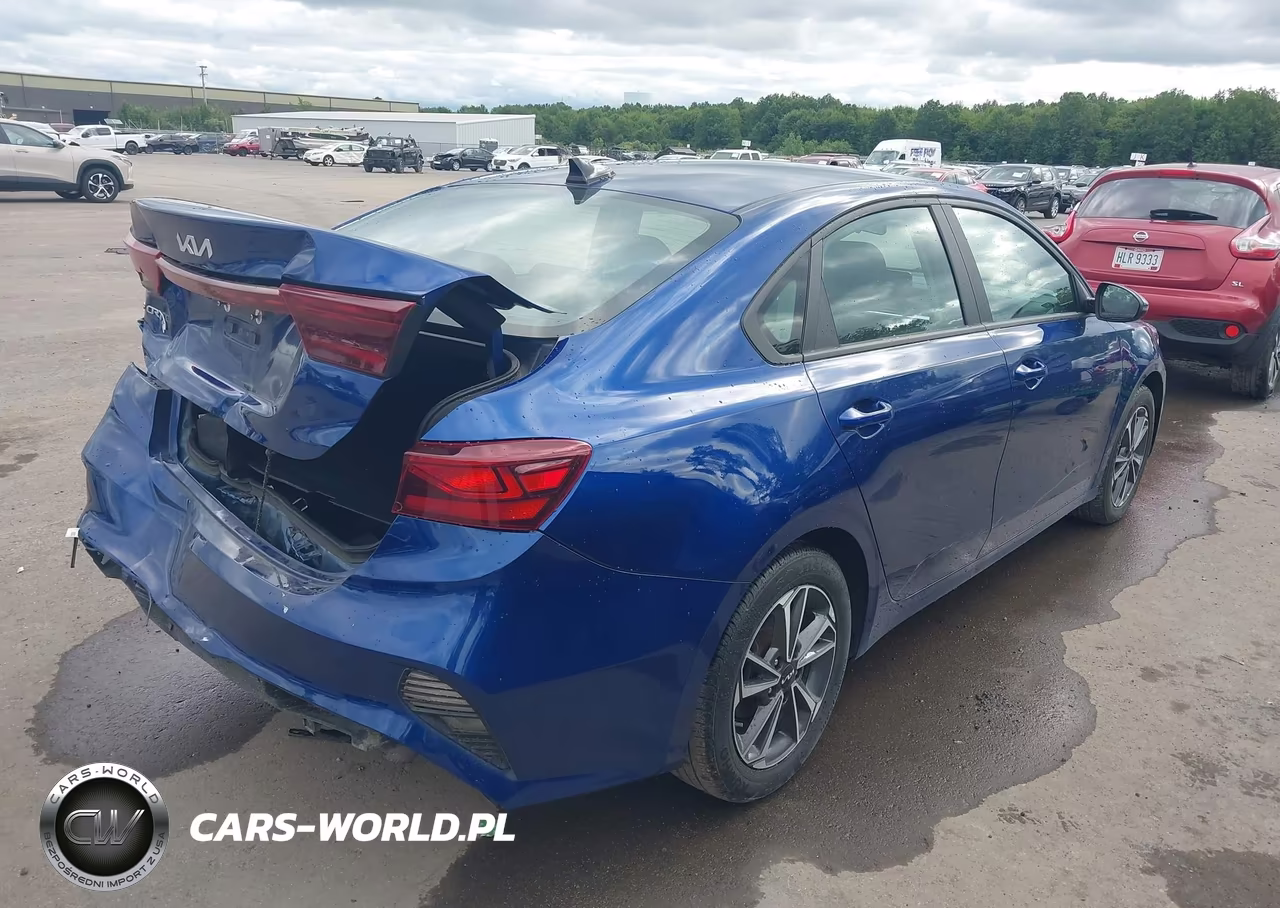 2022 Kia Forte Lxs VIN:3KPF24ADXNE491835 - 4