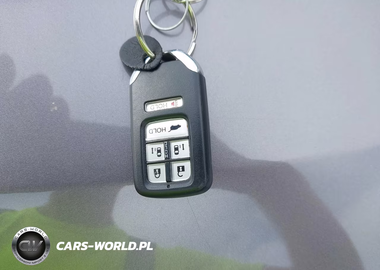 2016 Honda Odyssey Touring-Touring Elite VIN:5FNRL5H94GB008449 - 11