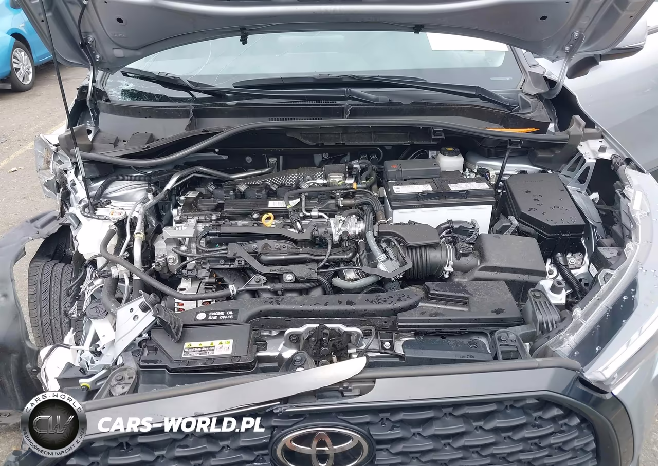 2022 Toyota Corolla Cross Le VIN:7MUBAABG7NV011660 - 10
