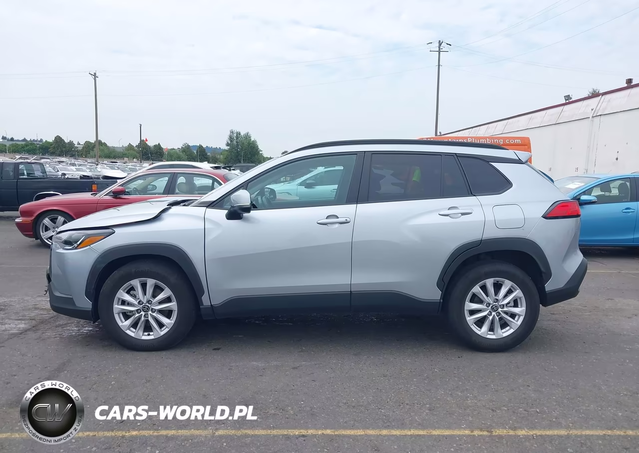 2022 Toyota Corolla Cross Le VIN:7MUBAABG7NV011660 - 15