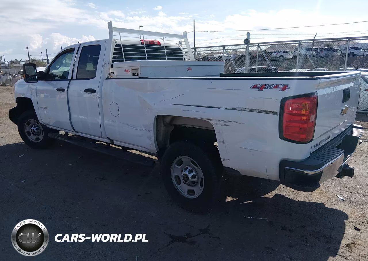 2017 Chevrolet Silverado 2500Hd Work Truck VIN:1GC2KUEG3HZ309212 - 3