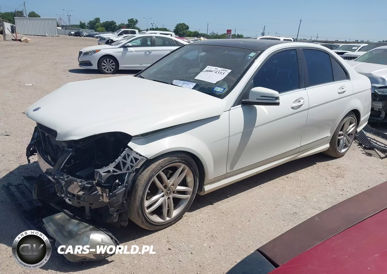 2012 Mercedes-Benz C 300 Sport 4Matic VIN:WDDGF8BBXCR213117 - 2