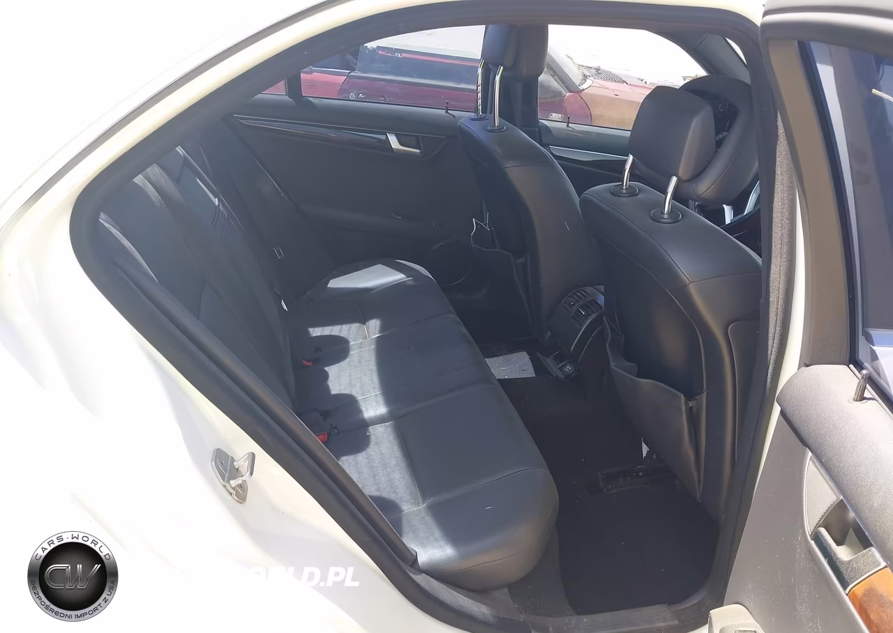 2012 Mercedes-Benz C 300 Sport 4Matic VIN:WDDGF8BBXCR213117 - 8