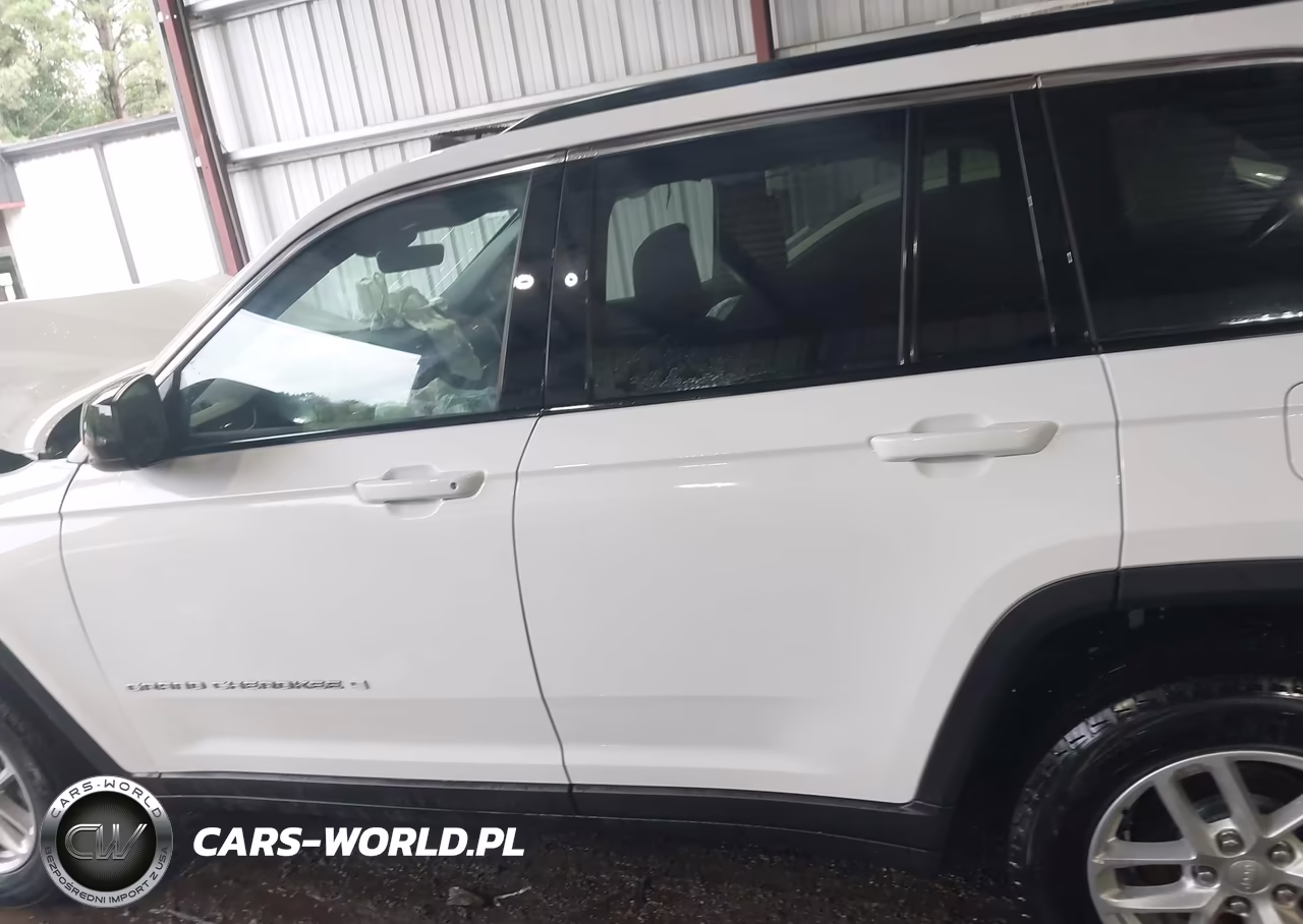 2025 Jeep Grand Cherokee Laredo X 4X4 VIN:1C4RJHAG4SC343829 - 14