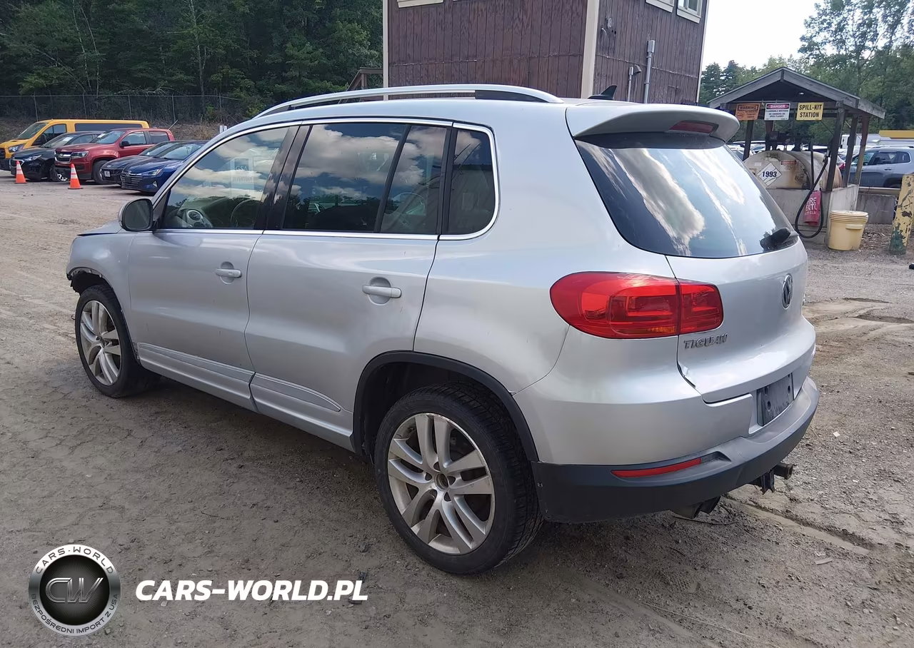 2014 Volkswagen Tiguan R-Line VIN:WVGBV3AX0EW014147 - 3