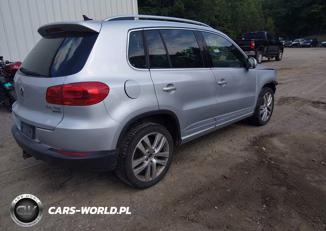 2014 Volkswagen Tiguan R-Line VIN:WVGBV3AX0EW014147 - 4