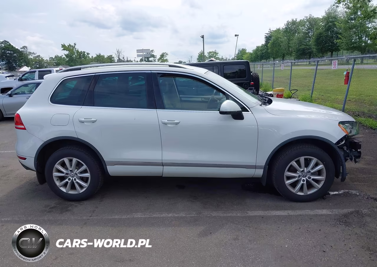 2013 Volkswagen Touareg Vr6 Sport VIN:WVGEF9BPXDD013206 - 13